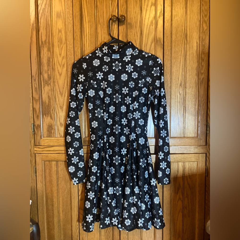 Blackmilk “Skulldlakes Long Sleeve Evil Longline dress” Size Small S used